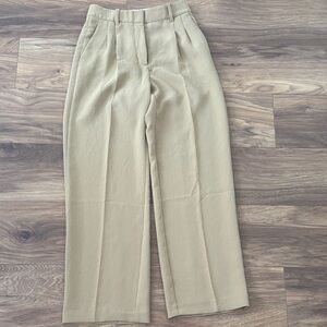Aritzia Effortless Pant
